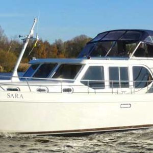 Sara Elite jacht en profil