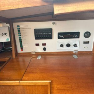 ROYAL HUISMAN 33