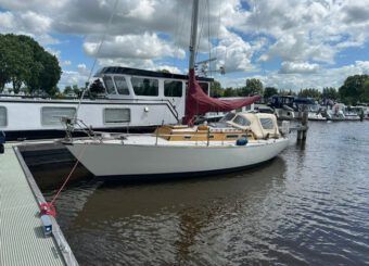 ROYAL HUISMAN 33