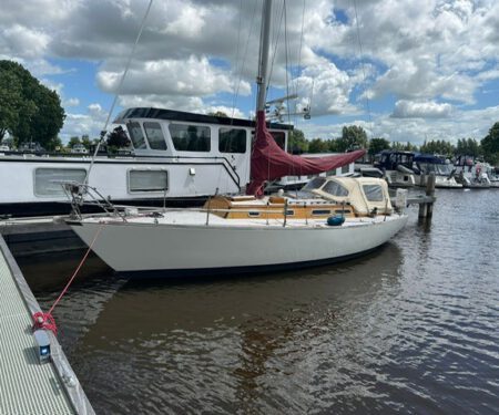 ROYAL HUISMAN 33