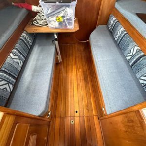 ROYAL HUISMAN 33