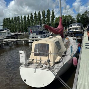 ROYAL HUISMAN 33