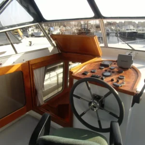 Liona Yacht