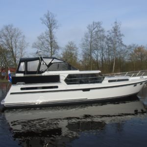 Insulinde Elite-jacht-huren