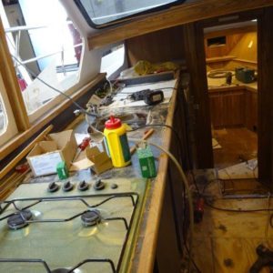 Jachtonderhoud keukenblok vooraanzicht